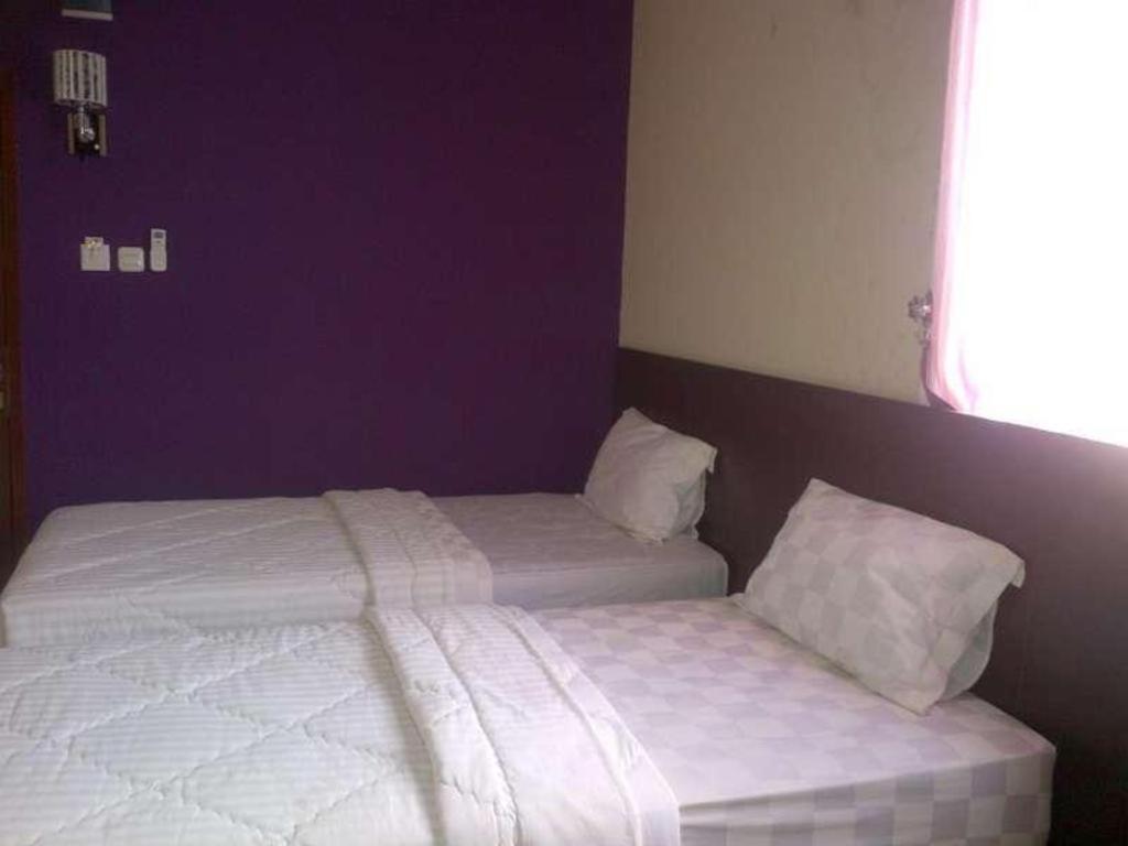 Erin Int Hotel Makassar Bagian luar foto