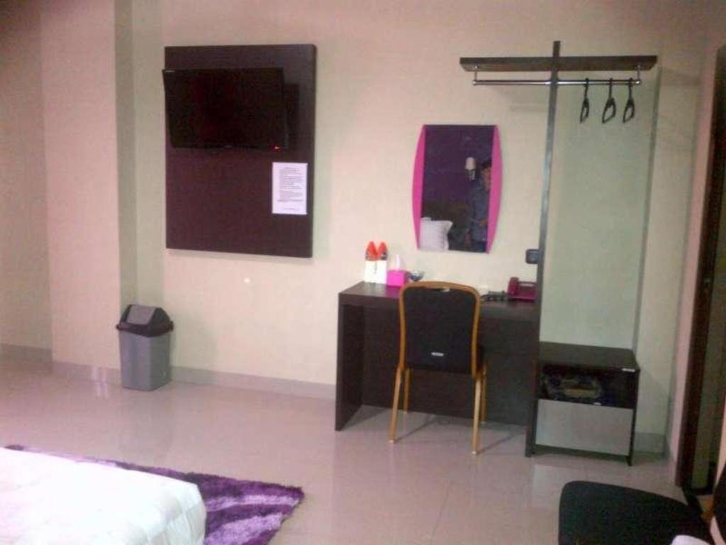Erin Int Hotel Makassar Bagian luar foto